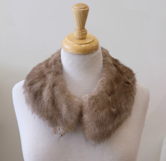 1950's Vintage Pale Gray Brown Mink Thin Round Po… - image 1