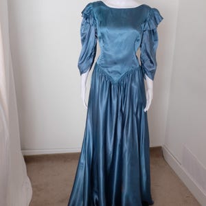 1980&#39;s Vintage Prom Dress Ocean Satin Blue Teal Simple Formal Evening Gown w/ Puff Elbow length Sleeves sweetheart neckline Keyhole Bow Back