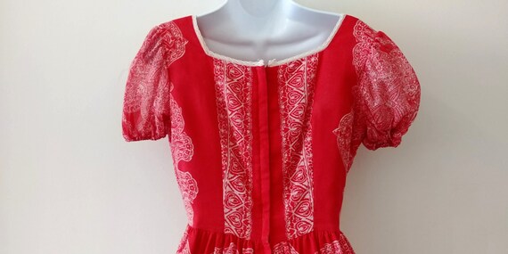 1970's Vintage Red White Light Cotton Empire Wais… - image 2