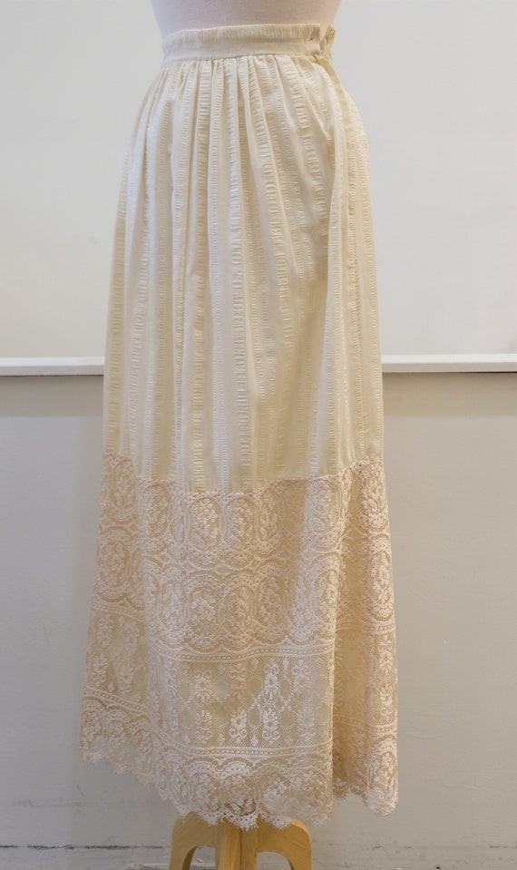 1970's Vintage Natural Cotton & Lace Maxi Skirt-26