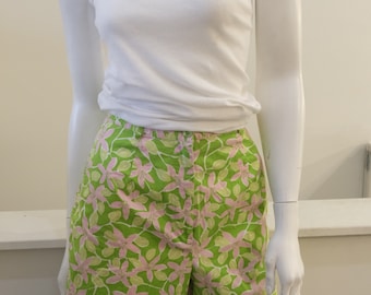 Short LIlly Pulitzer vintage des années 2000-30" taille moderne taille 8 rose blanc vert impression Lilly 30" taille golf bermudas brunch shorts Mignon !