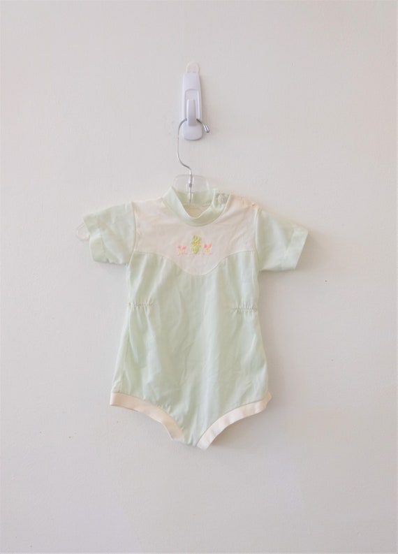 1970's Vintage Baby Unisex Nylon Pale Mint Green … - image 1