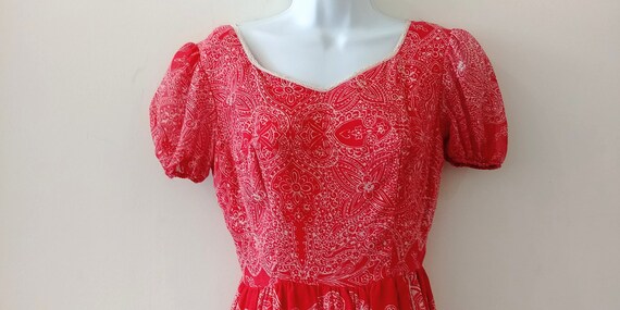 1970's Vintage Red White Light Cotton Empire Wais… - image 9