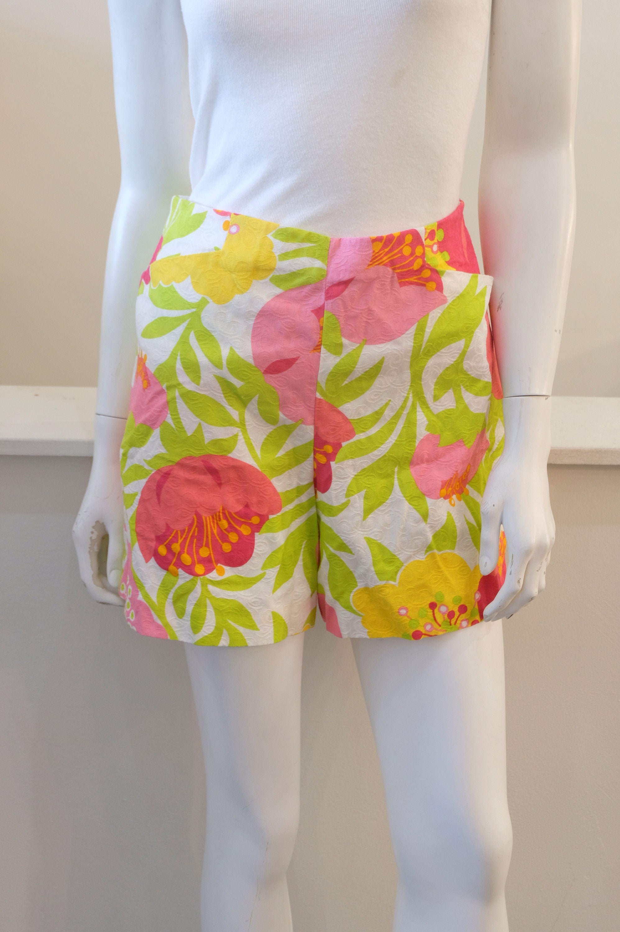 Bermuda Lilly Pulitzer, petit, coton rose des années 90 à fleurs tigre
