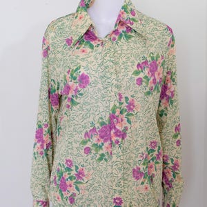 1970&#39;s vintage printed polyester shirt blouse Kmart 100% polyester size 44 original tag light cream background lavender green melon print