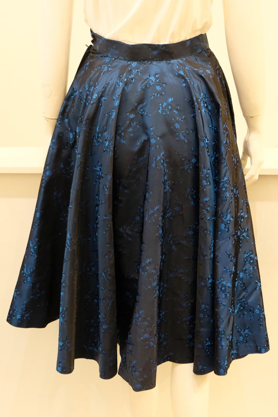 1950's Vintage Blue  and Black Floral Brocade Taf… - image 7