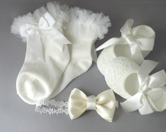 New baby christening gift set including baby shoes tulle socks and bow headband, baby shower gift idea, baptism set, flower girl accessories