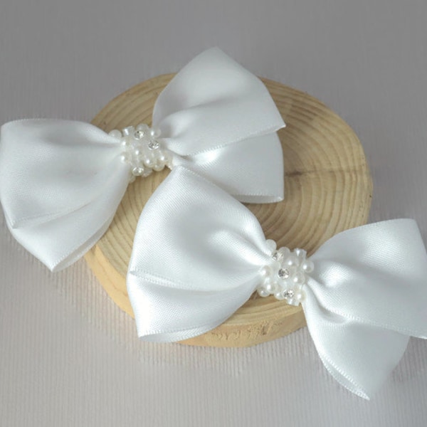 Baptism hair clips for baby girl, off white satin bow with pearls for christening, flower girl wedding baby bow diamante snap hair clips set