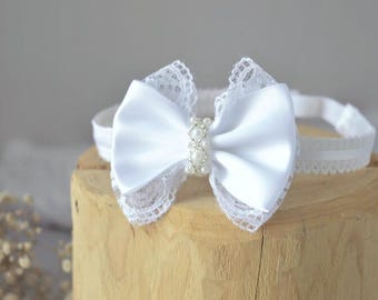 White Baby Bow for Christening, Baptism Lace and Peral Headband, Wedding Flower Girl Headpiece