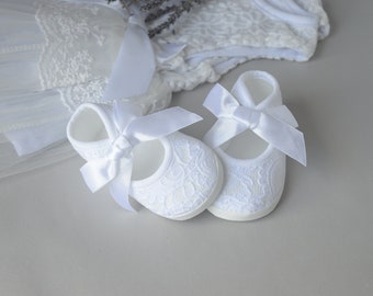 Baby lace shoes white booties for christening, baptism shoes with bow, wedding, newborn cot shoes soft sole baby ballerina shoes