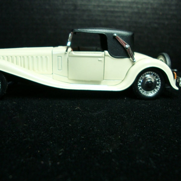 REDUCING Bugatti Royale Model Car  Made in Italy