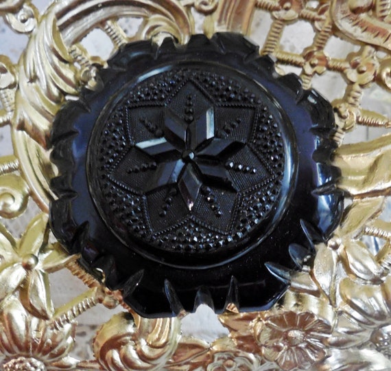 Antique, Carved Black Jet Mourning Jewelry Brooch… - image 3