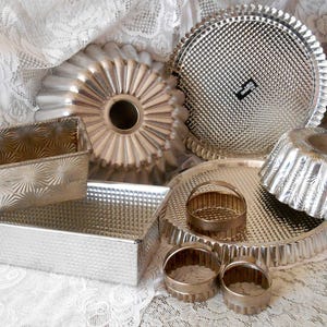 Vintage Baking Pan Collection, Tin & Steel, Flan, Bread Loaf, Fluted Cake Molds, Fancy Biscuit Cutters x Three, Pampered Chef Chile, Ovenex