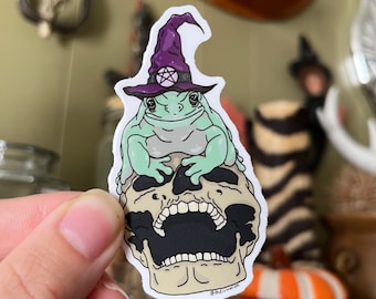 Witch Frog Dumpy Frog Witch Hat Skull Line Art Vinilo Pegatinas 3"