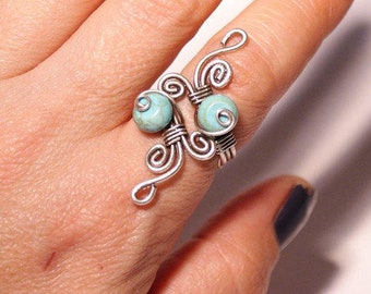 Anillo turquesa de plata, anillo turquesa envuelto en alambre, plata de anillo turquesa, anillo para mujer, joyería turquesa, anillo de piedra preciosa azul