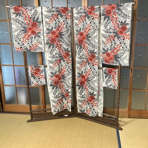 Kimono Dismantled Vintage Silk Beige Red and Black and Gold Flecks