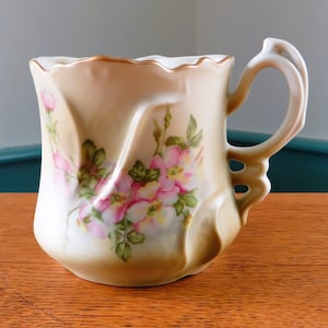 Hand Painted Nippon Shaving Mug: Wild Pink Roses, Gold Trim