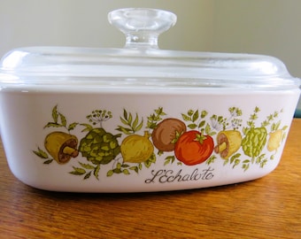 1970s-80s NUMBERED 1180 STAMP Corning Ware Spice of Life L'Eschalote A-1-B 1 Quart Baker with Pyrex A7C Lid