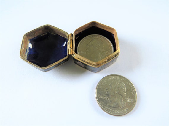 Vintage Tiny Cloisonne Pill Box: Floral Brass Hin… - image 3