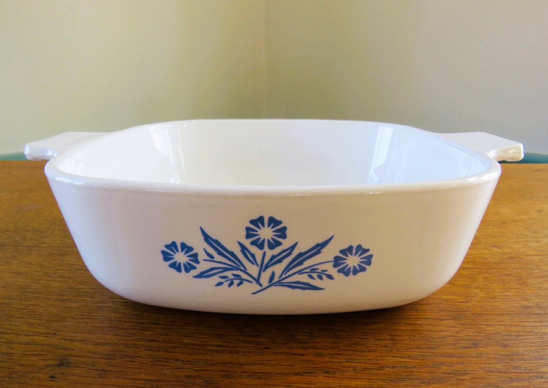 1960年代のヴィンテージ コーニングウェア キャセロール：コーン