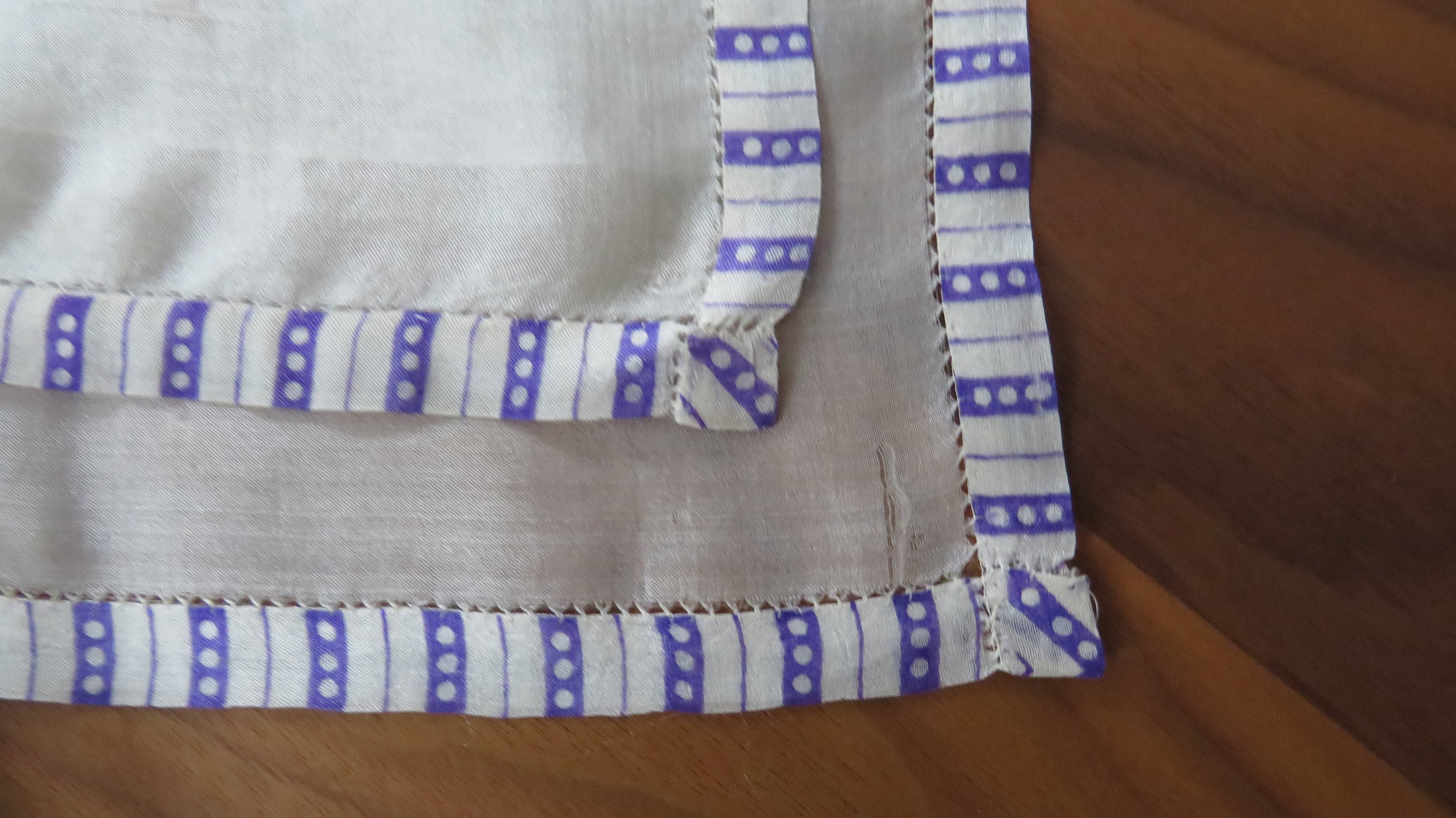 Haut Violet Ourlet Mouchoir Avec écharpe Bonmarché - Taille 24 - Neuf Avec étiquettes