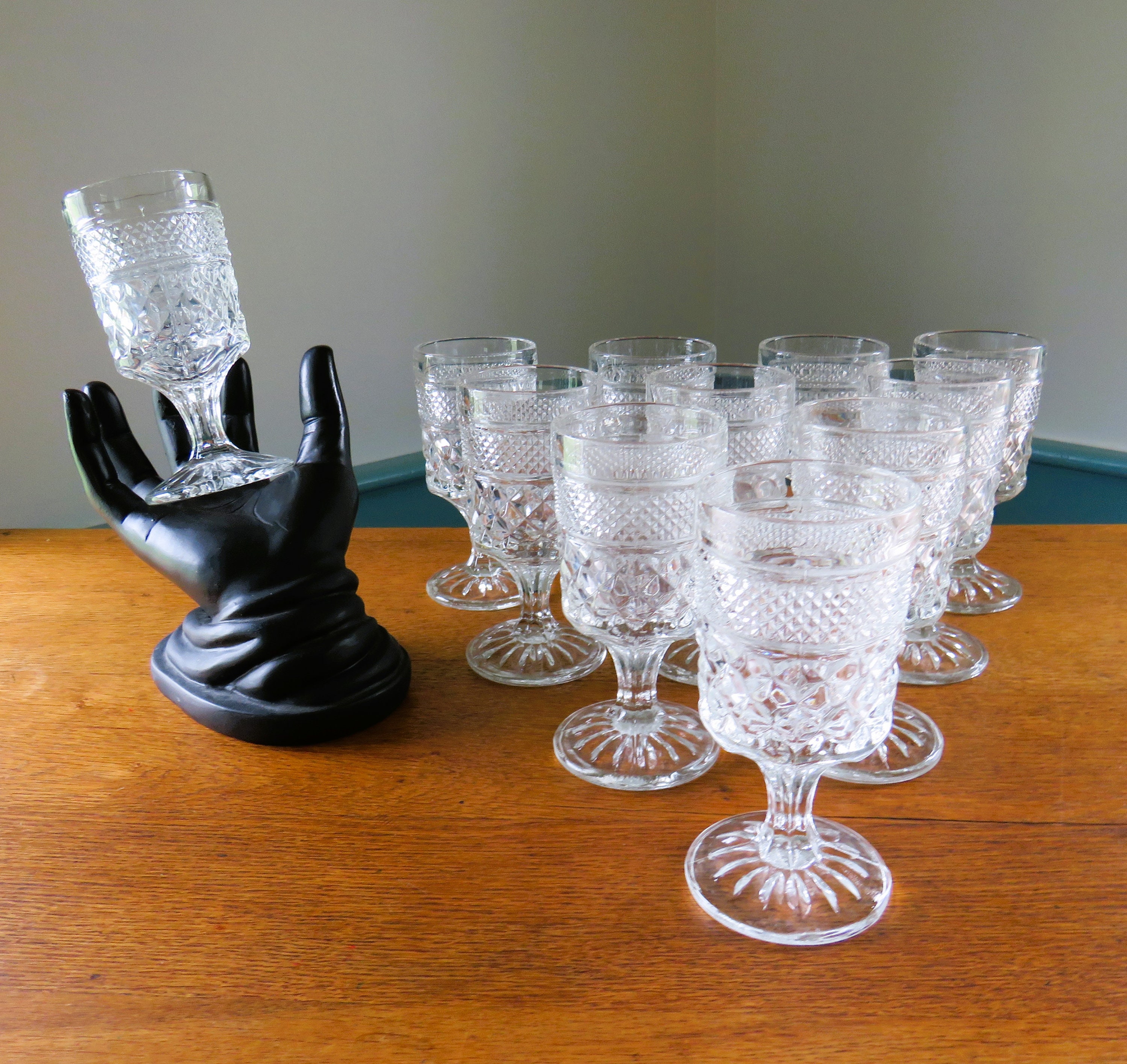 24 oz 25.3 oz.rim-full textured pebble tumblers ROUGHNECK 24OZ Rhinestone Tumbler CUP