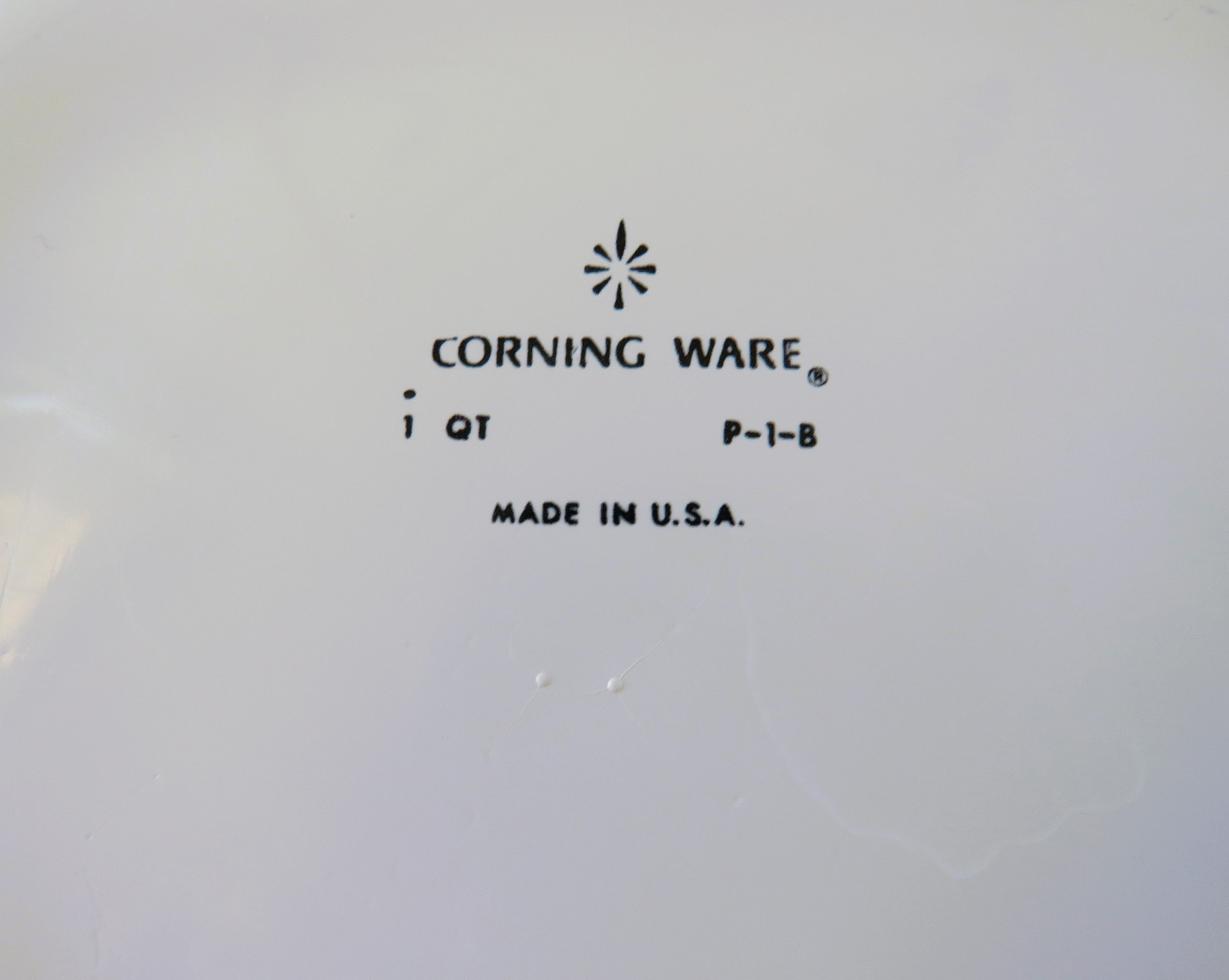 1960 年代初期の Corning Ware P-1-B コーンフラワー ブルー