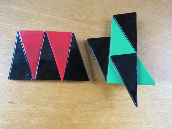 2 Bill Schiffer acrylic resin brooches View 2
