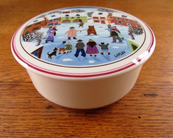 Villeroy & Boch NAIF Christmas Trinket Box: Village Snow Scene