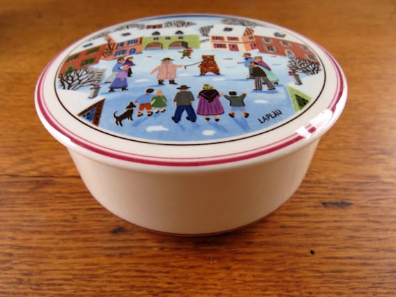 Villeroy & Boch NAIF Christmas Trinket Box: Village Snow Scene