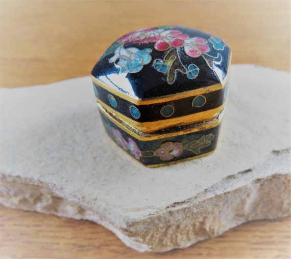 Vintage Tiny Cloisonne Pill Box: Floral Brass Hin… - image 1