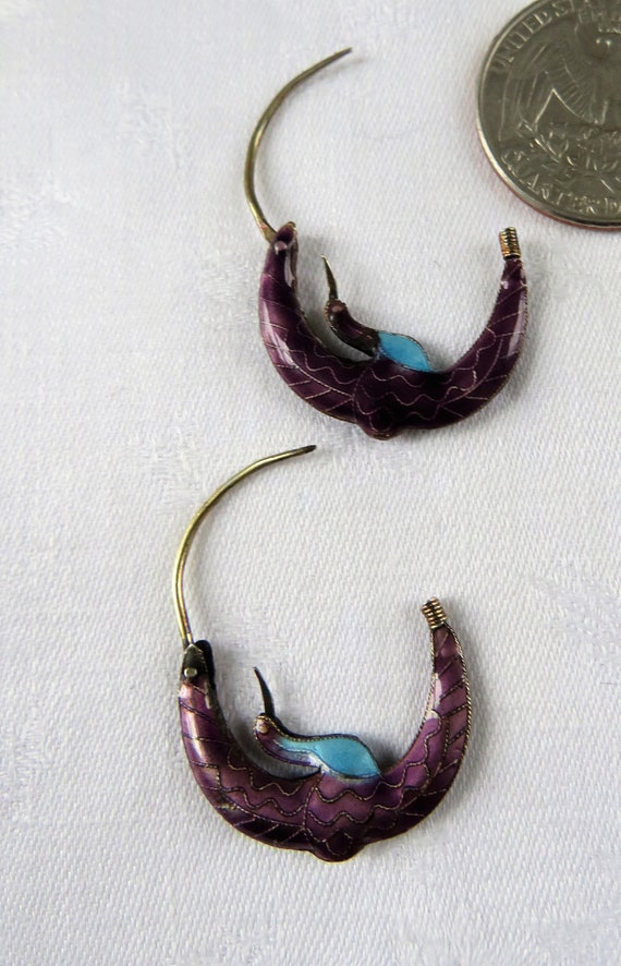 Cloisonne Arched Crane Hoop Earrings - Early Laur… - image 3