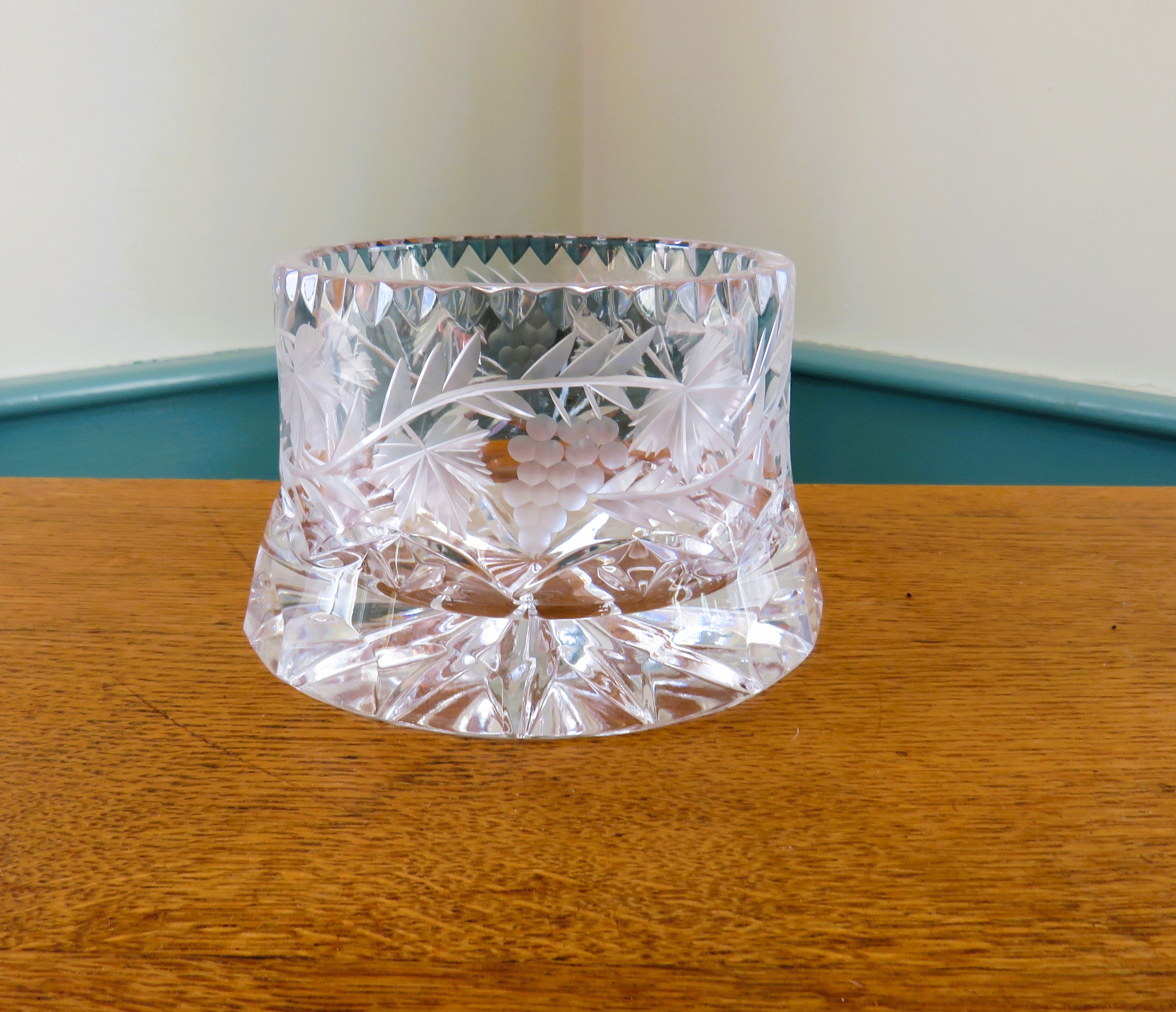 Crystal wine bottle holder hotsell