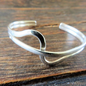 Elegant Sterling Cuff, Wave Pattern (Squiggle), Modern, Minimalist