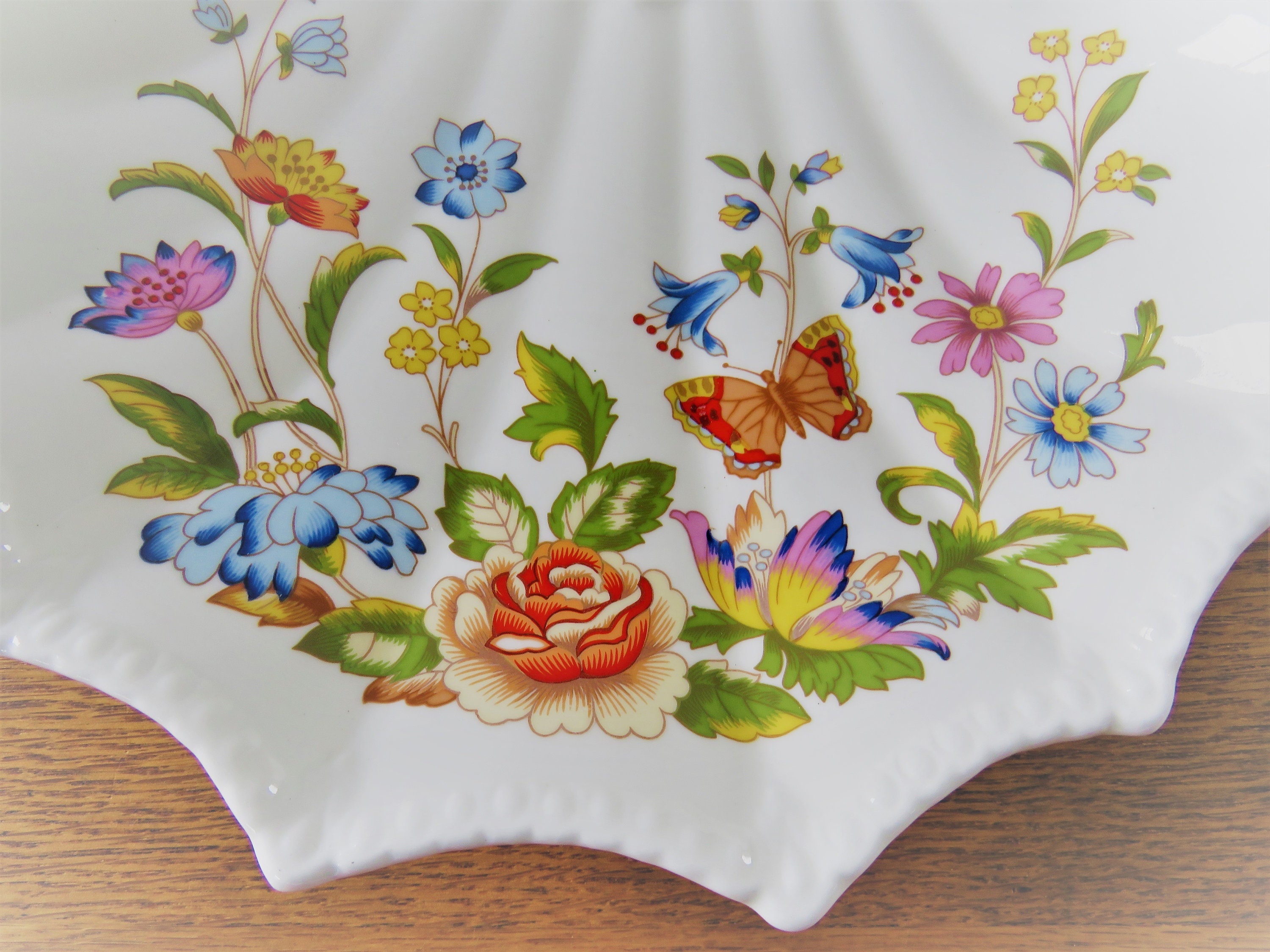 エインズレイ コテージガーデン 8インチ シェル型皿 英国製ボーン