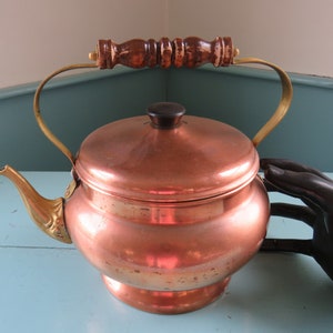 Large Copper Kettle with HInged Handle, Italy, Holds over 1/2 Gallon! RAME KUPPER