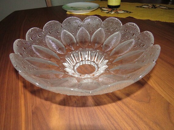 旧東ドイツLAUSITZER ラウジッツァー　クリスタルガラス　薔薇　ボウル 旧東ドイツLAUSITZER ラウジッツァー クリスタルガラス 薔薇