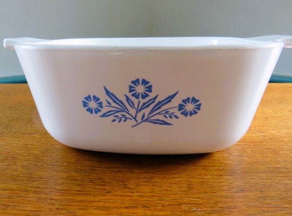 Corning ware top cornflower blue casserole