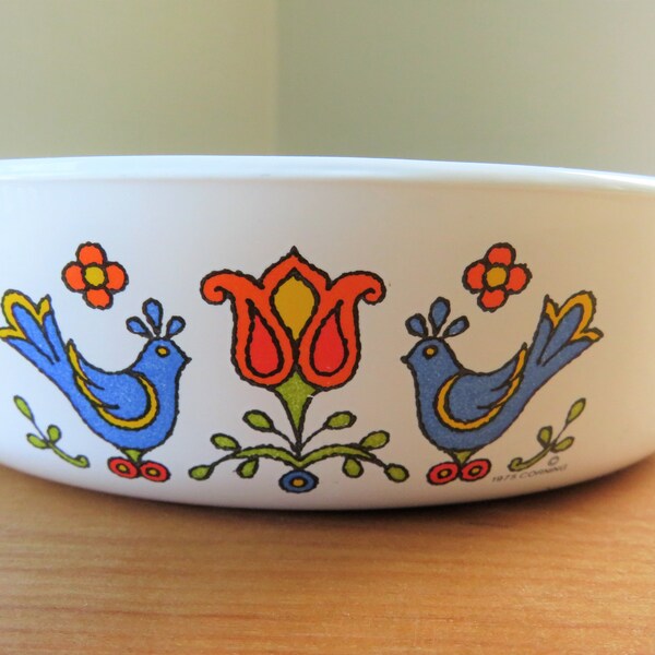 Corning Ware Country Festival 6 1/2" Pan - Range or Microwave - Pennsylvania Dutch Style Blue Birds