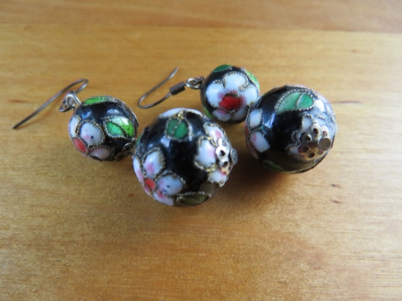 1 or 2 Pair of Chinese Cloisonne Spheres Ornament… - image 1