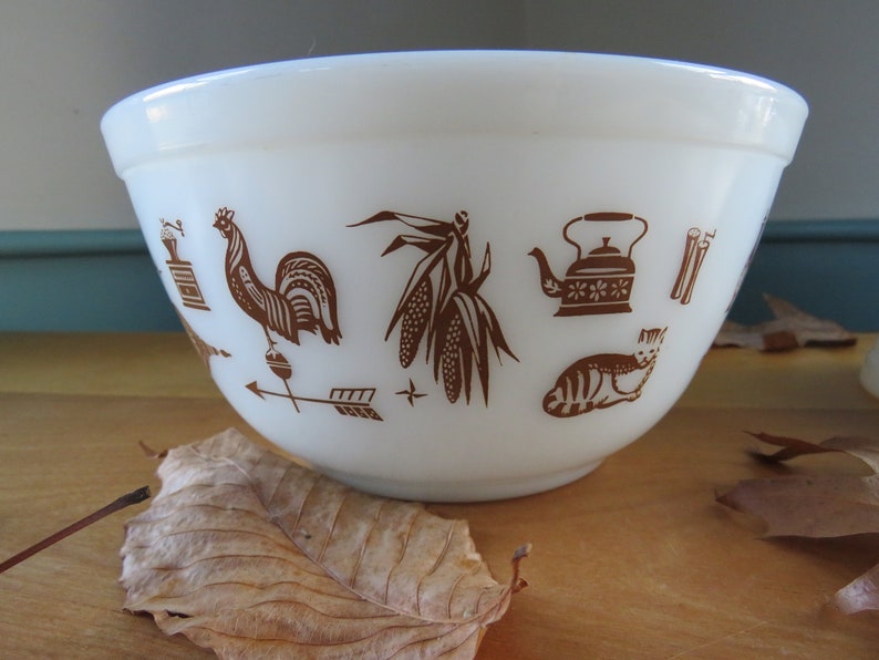 Pyrex 402 Early American Pattern Brown on White 1 1/2 Quart Etsy
