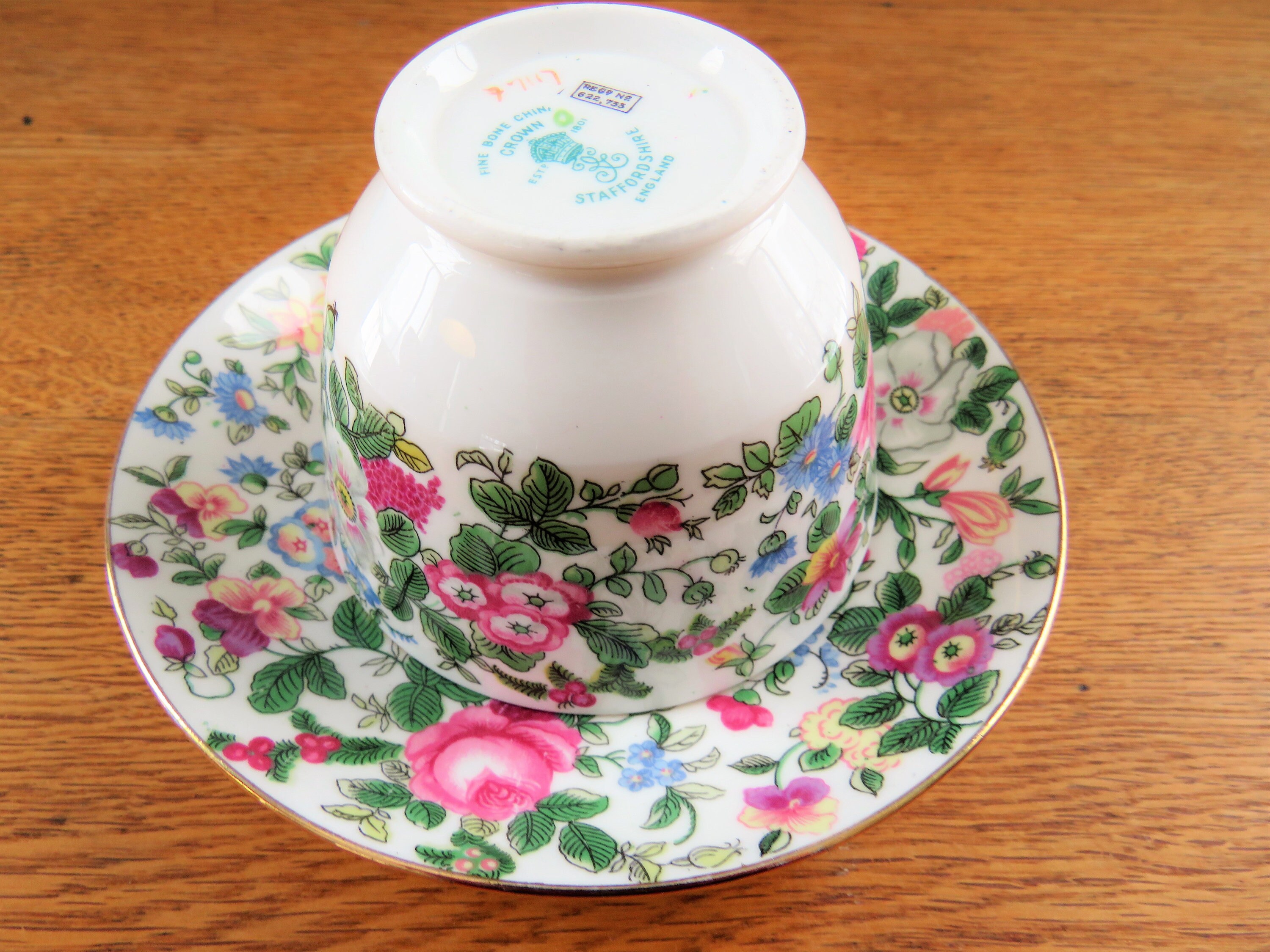 Royal Crown Staffordshire THOUSAND FLOWERS Fine Bone China