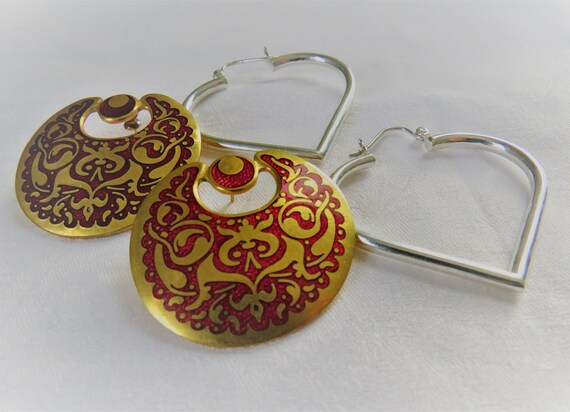 Gold Tone Red Cloisonne Stud Earrings - MMA 1987 … - image 6