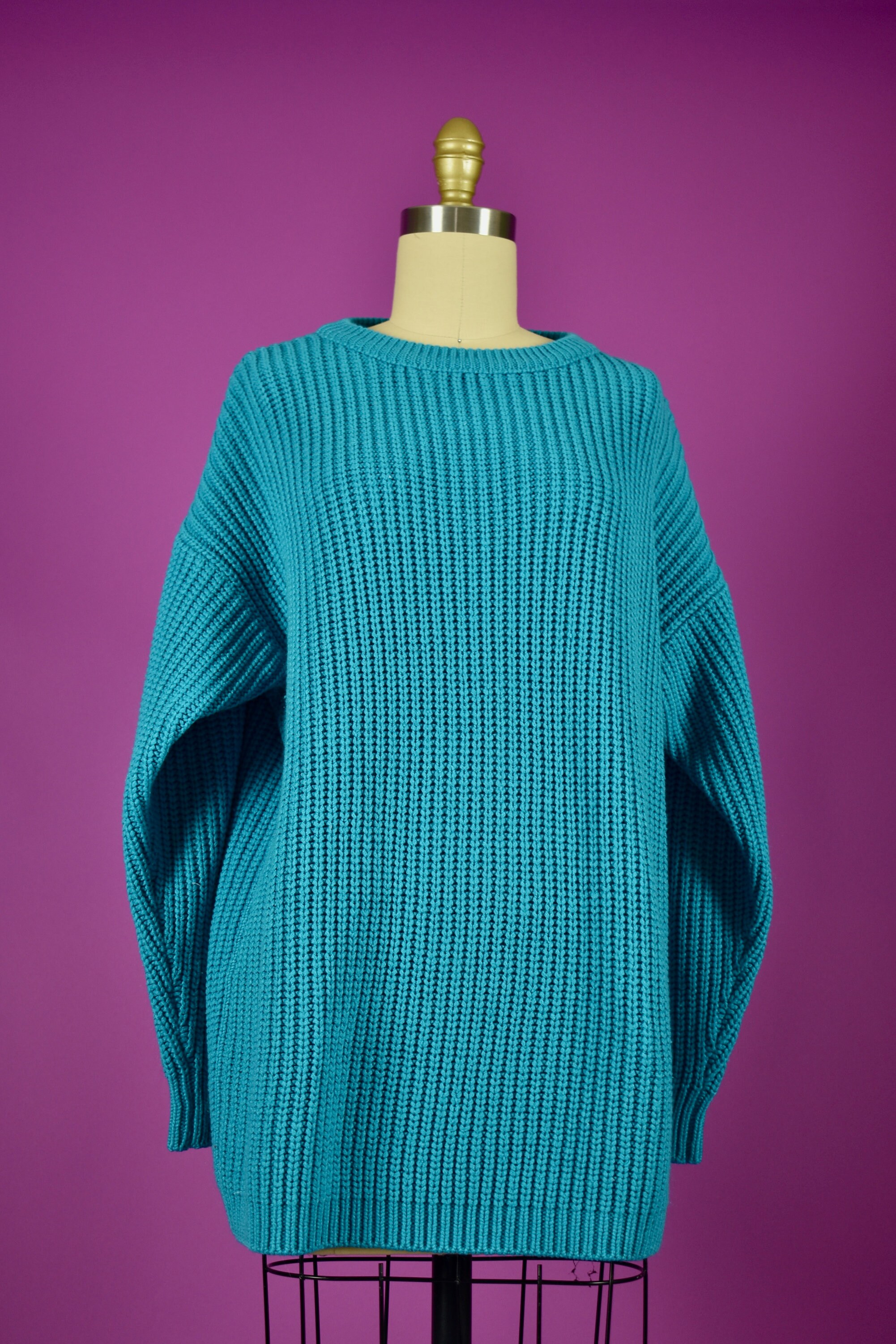 Vintage Electric Blue Chunky Knit Pullover Sweater Crew Neck Unisex