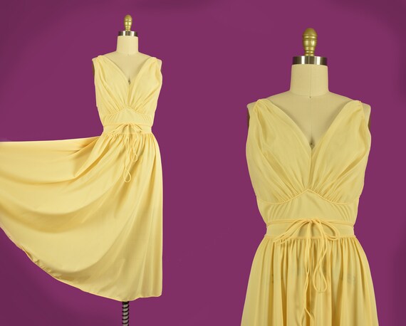 1950s Vanity Fair Lemon Drop Nightgown w/ Sheer B… - image 1