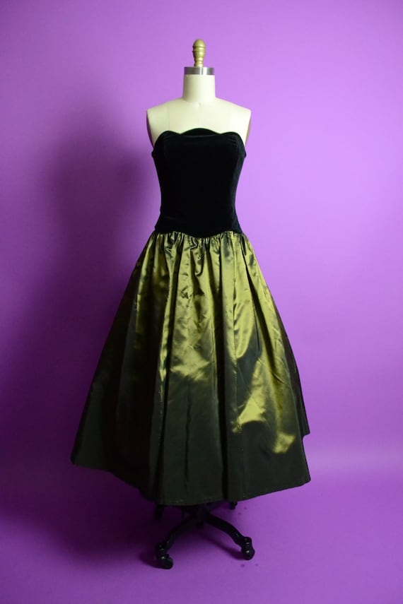 LAURA ASHLEY 1950s Style Princess Dress Velvet and