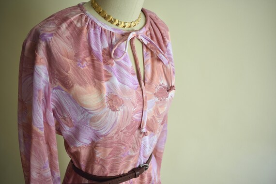 1970s Abstract Floral Dress w Balloon Sleeves // … - image 4