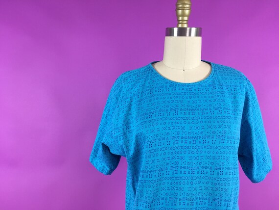 90s Boxy T-Shirt with Geometric Print Vintage Tee… - image 1