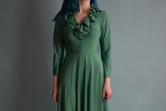 1970s Nylon Maxi Dress w/ Ruffle Neckline Emerald… - image 3