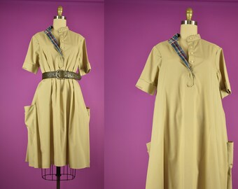 Vintage 1960s Trapeze Dress w/ Pockets in Khaki - Lounge Dress Artists Dress Mod Midi // Small Medium